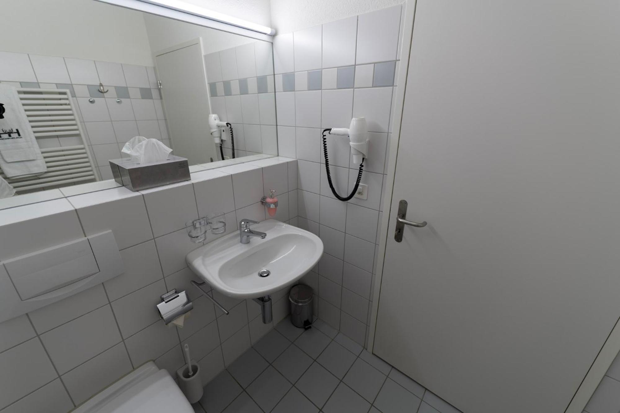 Hotel Zum Hirschen シンデレギ エクステリア 写真